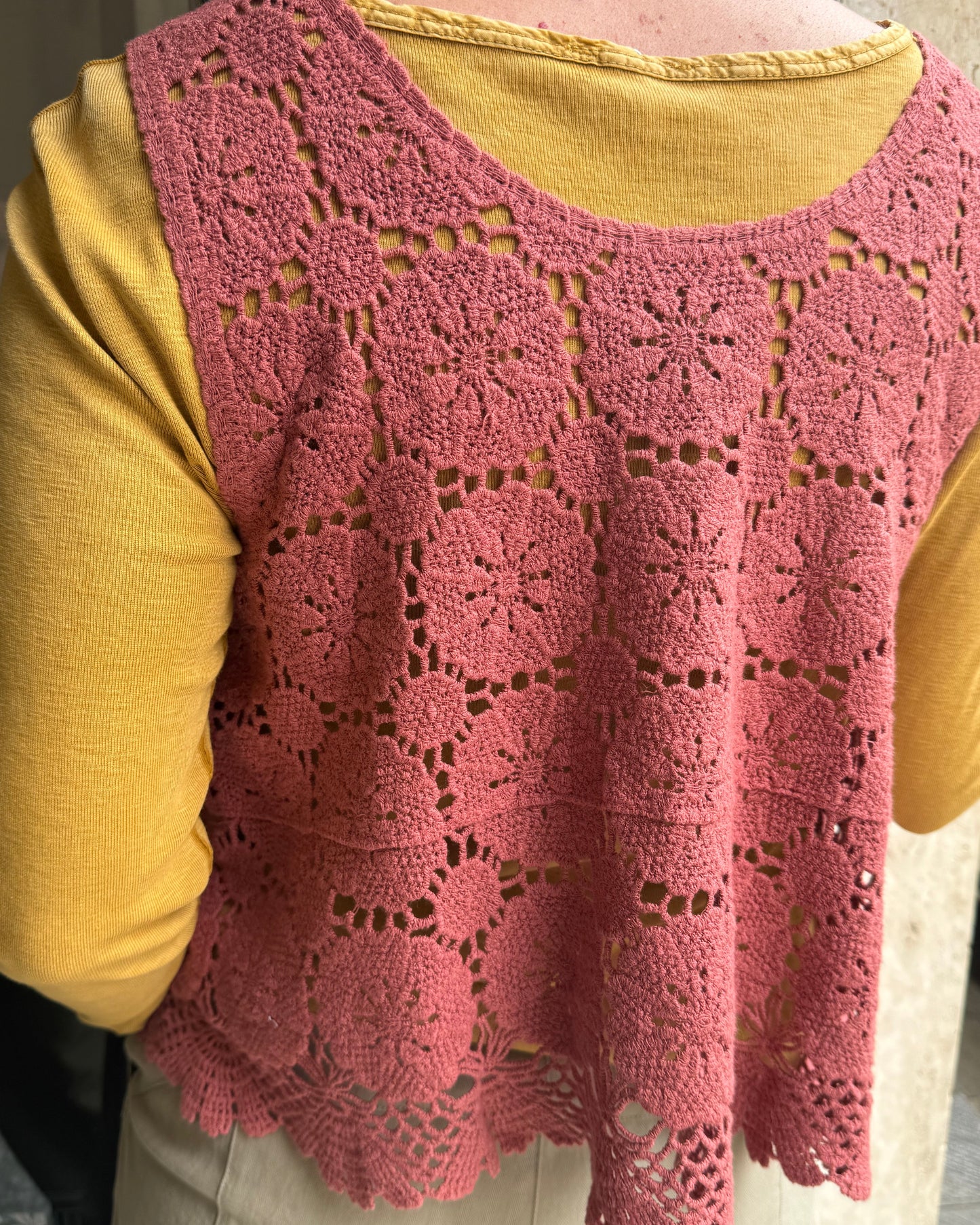 Top crochet rosa salmone